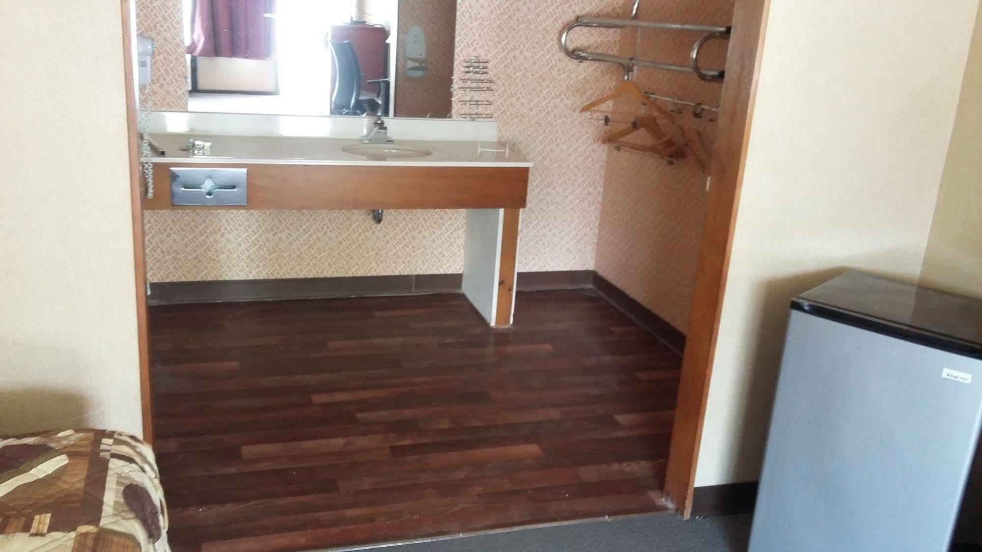 Paris Inn And Suites Kültér fotó